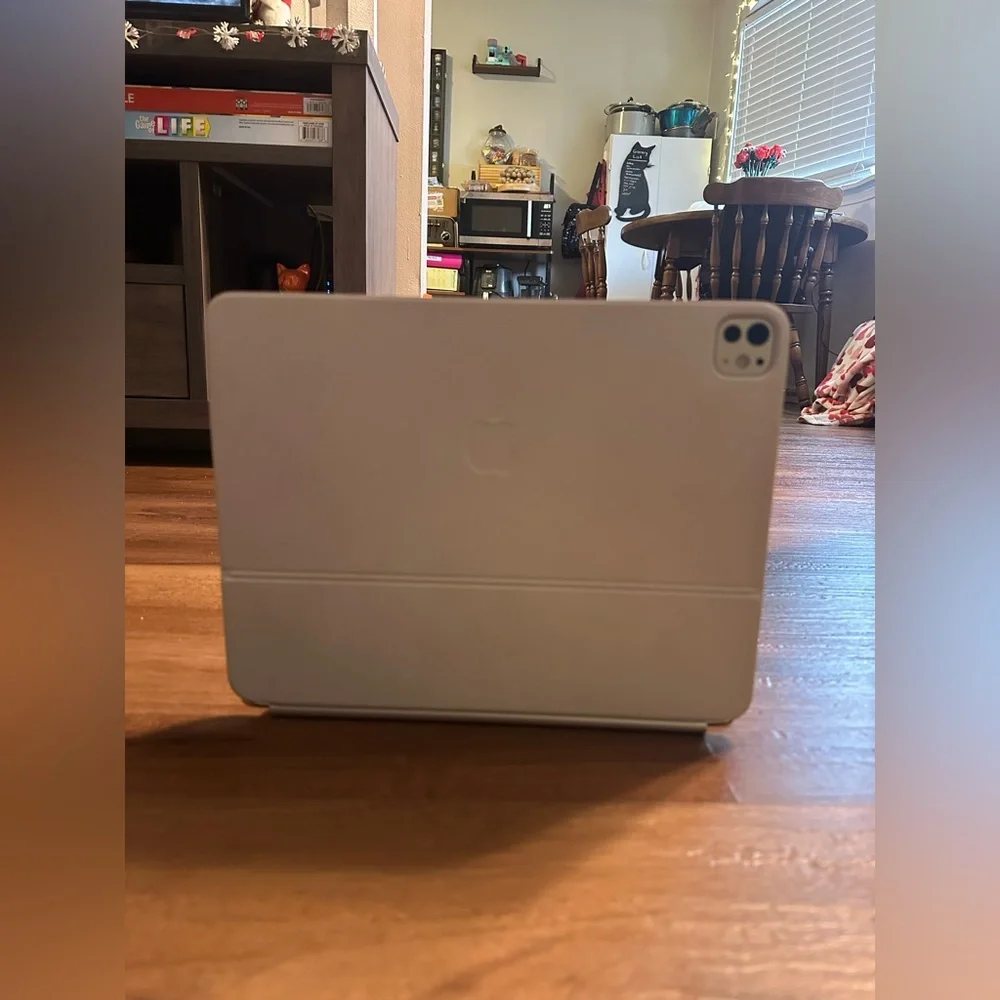 Magic Keyboard for iPad Pro 13-inch